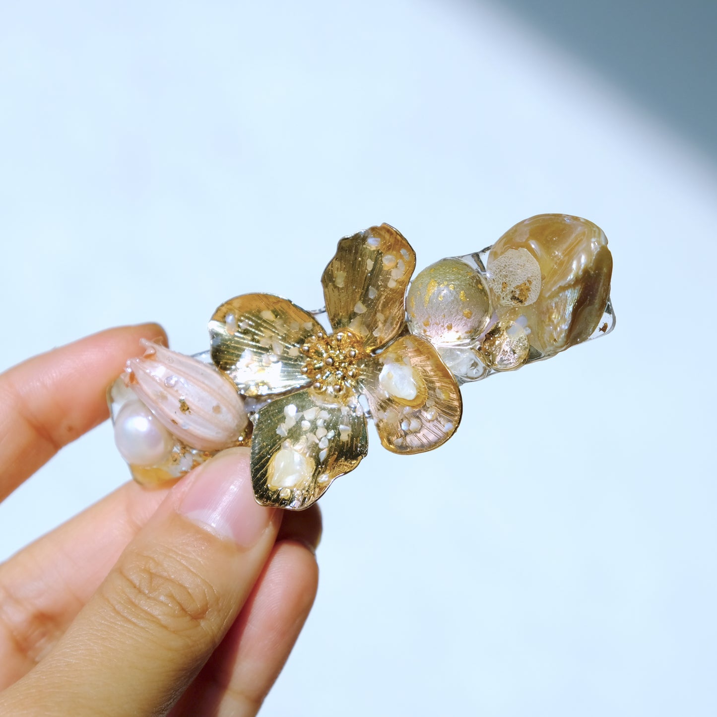 [ NEW ] Floral and white crystal rose quartz mother-of-pearl freshwater pearl hair clip N124