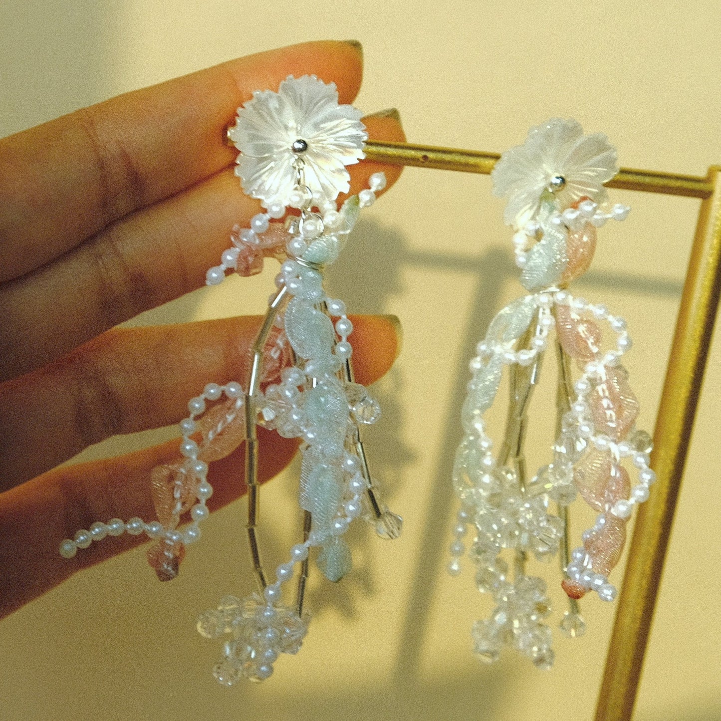 Cherry Blossom Fritillaria Freshwater Pearl Detachable Earrings E329 [Zhendianzhibao]