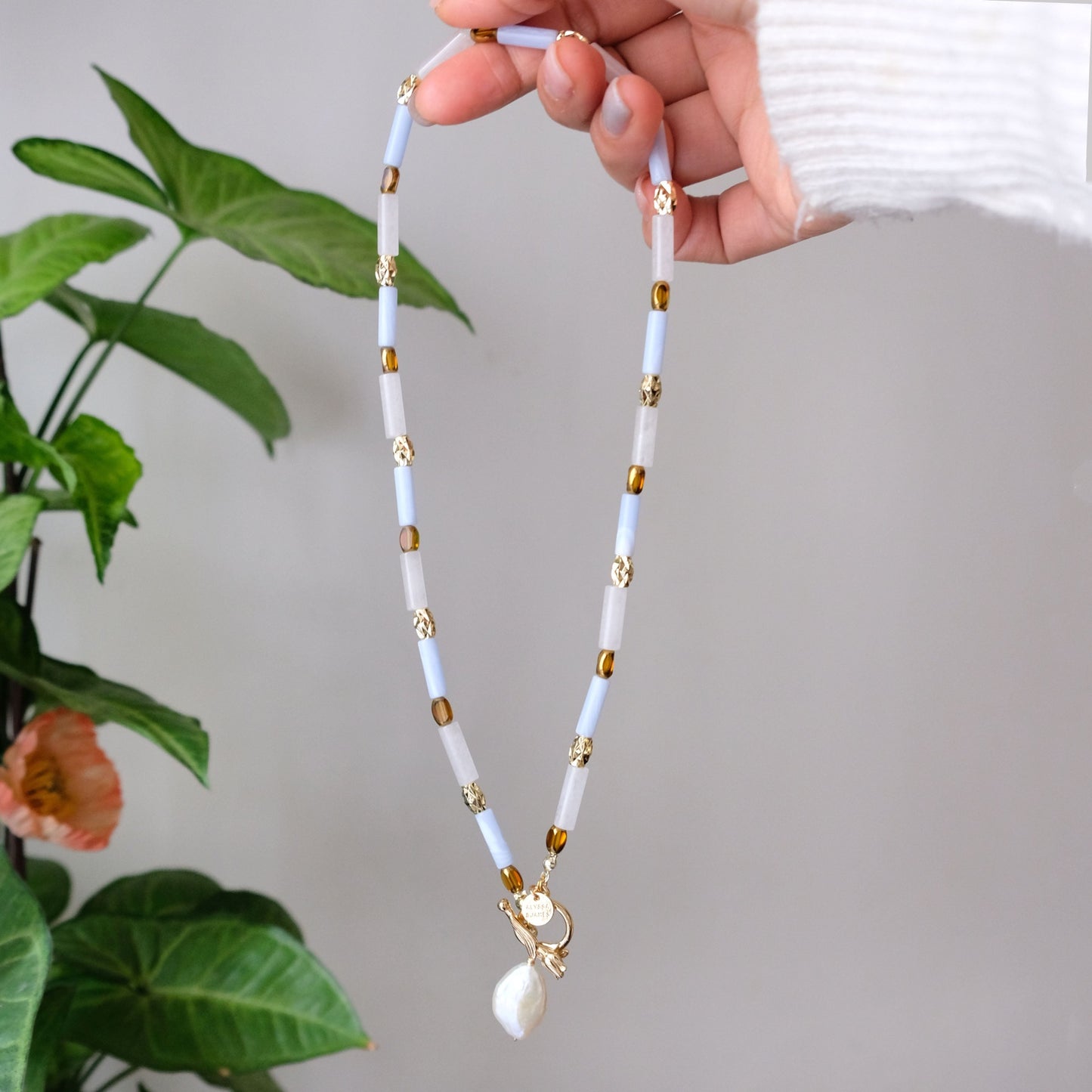 Tulip T Buckle Freshwater Pearl White Crystal Blue Agate Brown Glass Bead French Necklace CHOKER C121